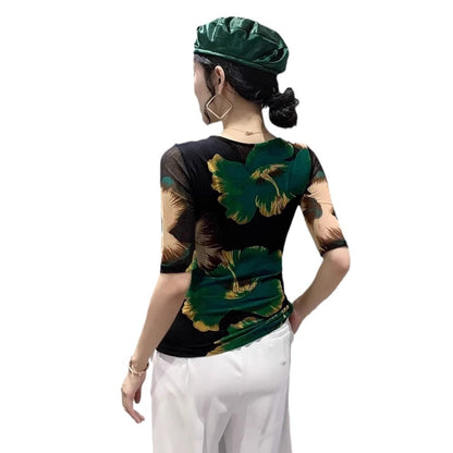 Camiseta de cuello en V con estampado de moda para mujer de media manga