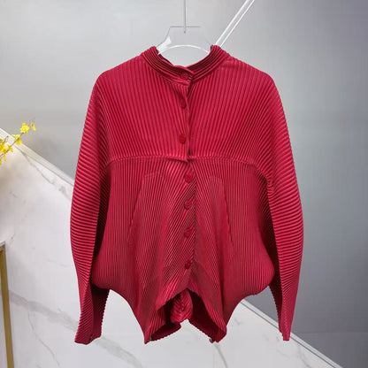 A Lady's Elegant Solid-colored Cardigan