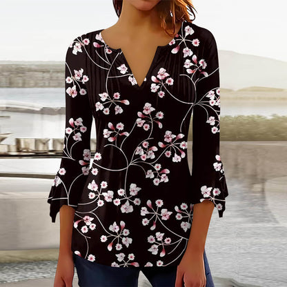 Blusa flare com decote em V e estampa floral