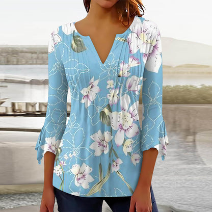Blusa flare com decote em V e estampa floral